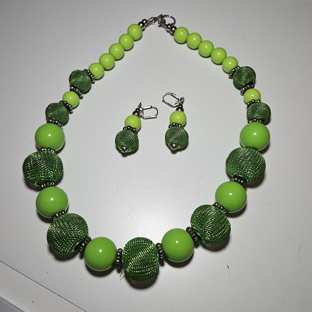 Vintage Green Beaded Necklace With Matching Earrings 17"